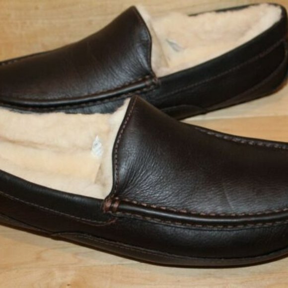 NIB UGG MEN'S LEATHER ASCOT CHINA TEA SHEARLING LINED SLIPPERS - Picture 3 of 11